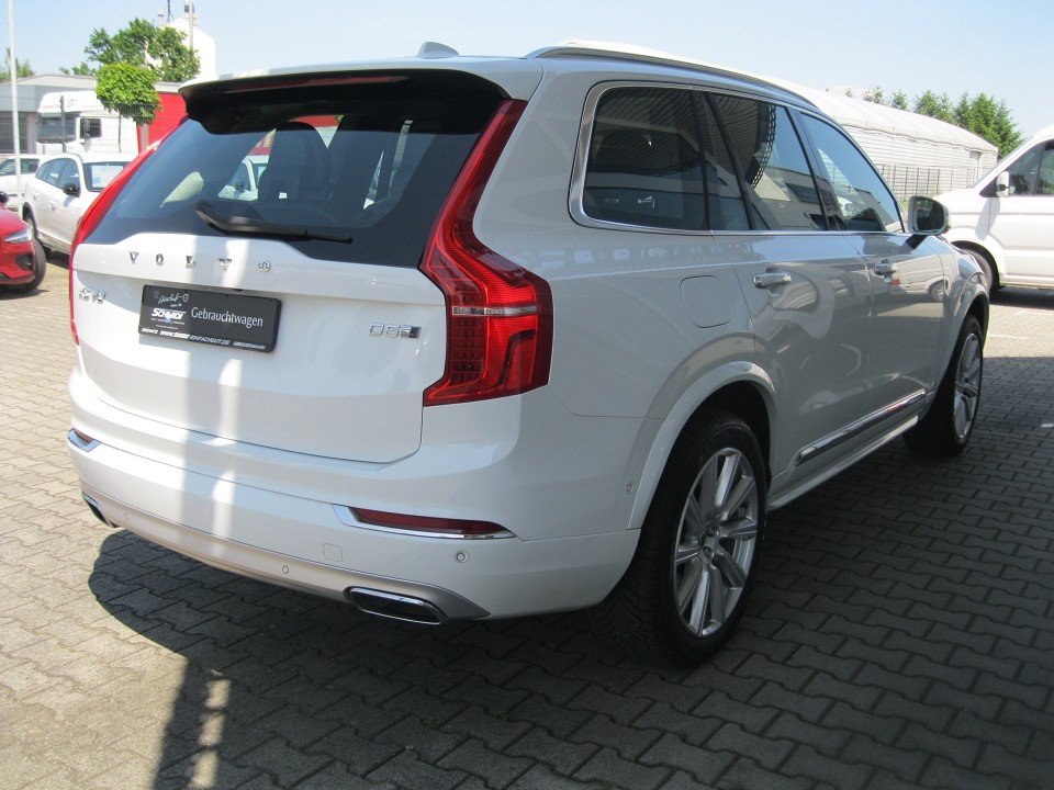 Volvo XC90 7-Sitzer/Luftfahrwerk/Std.hzg. Volvo XC90 7-Sitzer/Luftfahrwerk/Std.hzg.