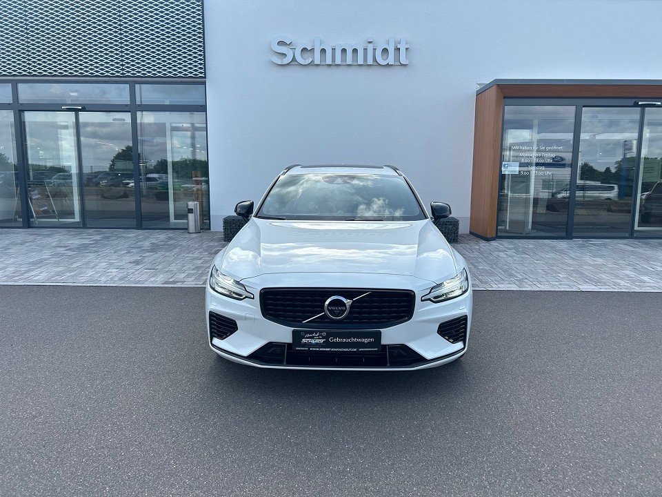 Volvo V60 T8 R-Design T8 R-Design Volvo V60 T8 R-Design T8 R-Design