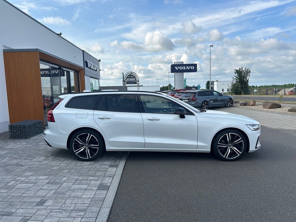 Volvo V60 T8 R-Design T8 R-Design Volvo V60 T8 R-Design T8 R-Design