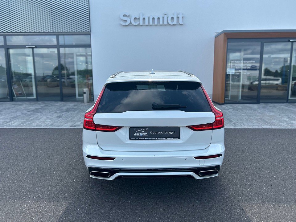 Volvo V60 T8 R-Design T8 R-Design Volvo V60 T8 R-Design T8 R-Design