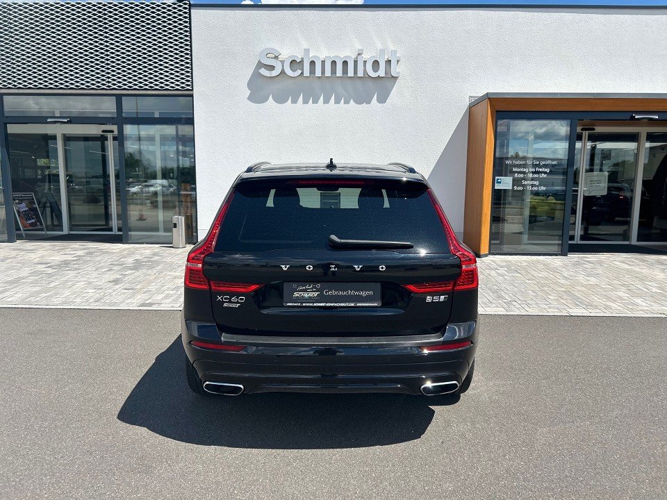 Volvo XC60 R Design AWD / Bowers / Massagesitze / Head-Up Volvo XC60 R Design AWD / Bowers / Massagesitze / Head-Up