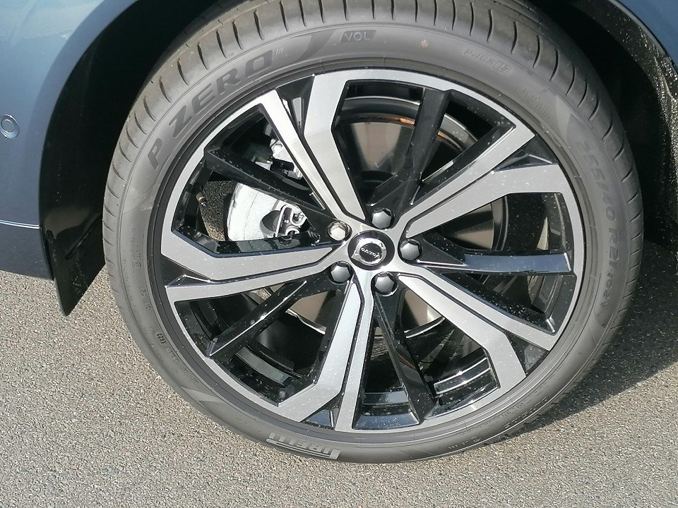 Volvo XC60 B4 Benzin Plus Dark XC60 B4 Benzin Plus Dark Volvo XC60 B4 Benzin Plus Dark XC60 B4 Benzin Plus Dark