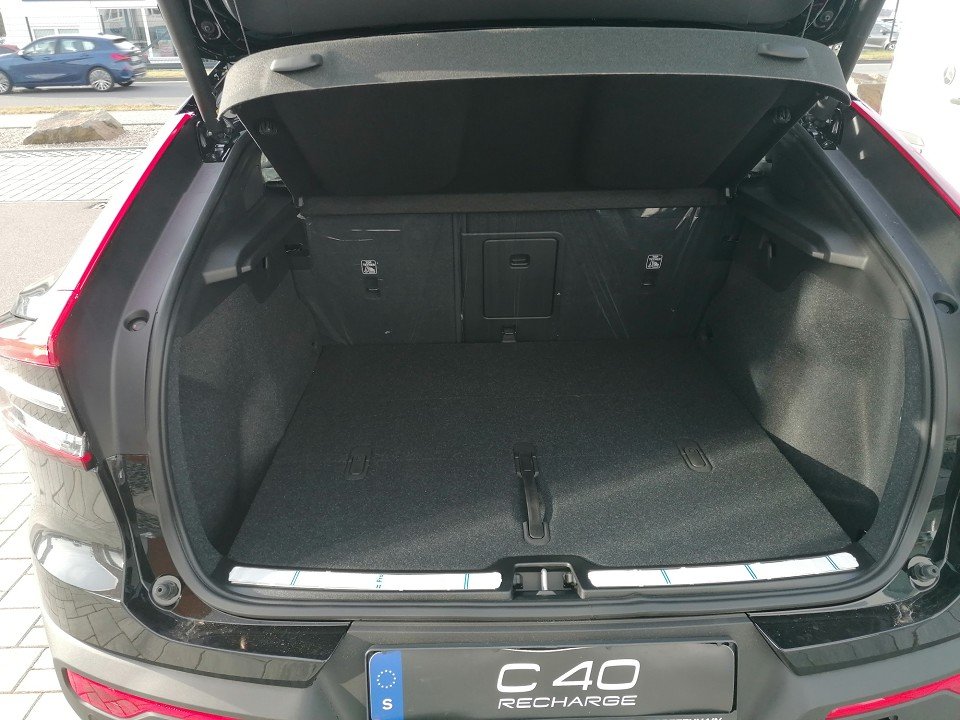 Volvo C40 Recharge Single Plus C40 Recharge Single Plus Volvo C40 Recharge Single Plus C40 Recharge Single Plus