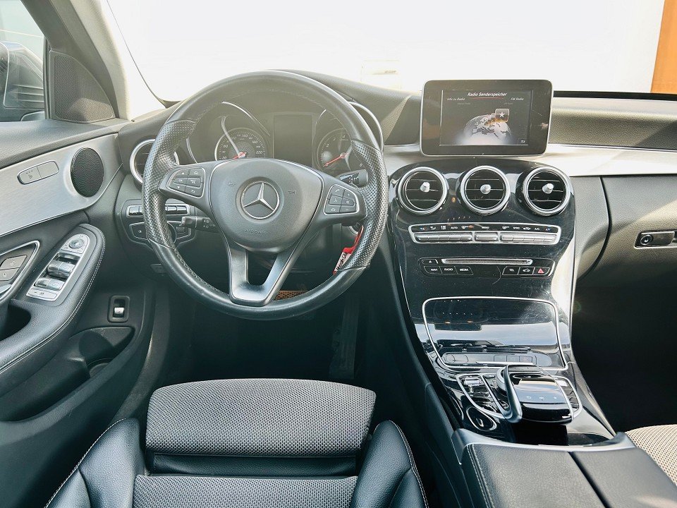 Mercedes-Benz C 200 C 200 T 4Matic (205.243) Mercedes-Benz C 200 C 200 T 4Matic (205.243)