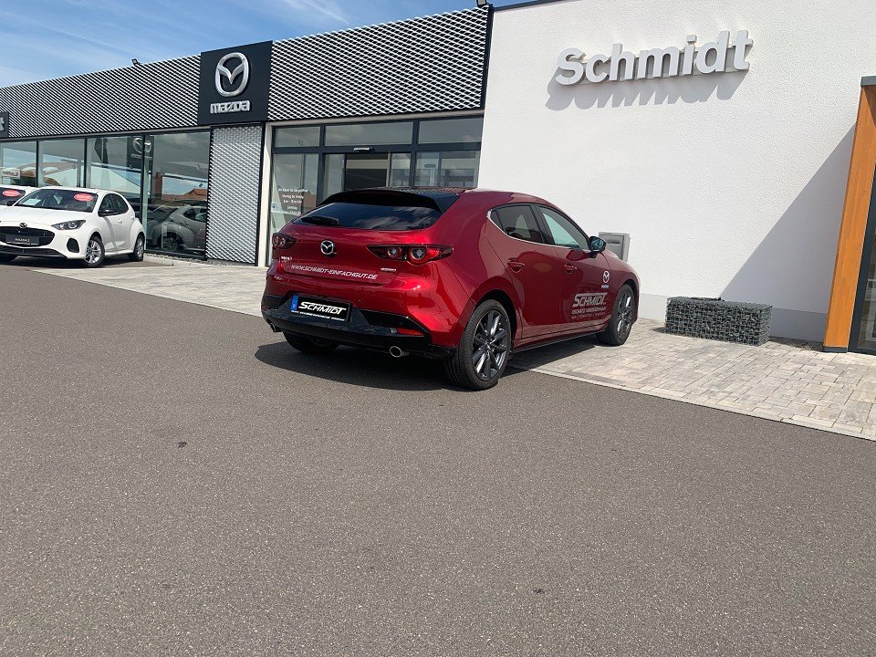 Mazda 3 2.5L e-SKYACTIV G 140ps Mazda 3 2.5L e-SKYACTIV G 140ps