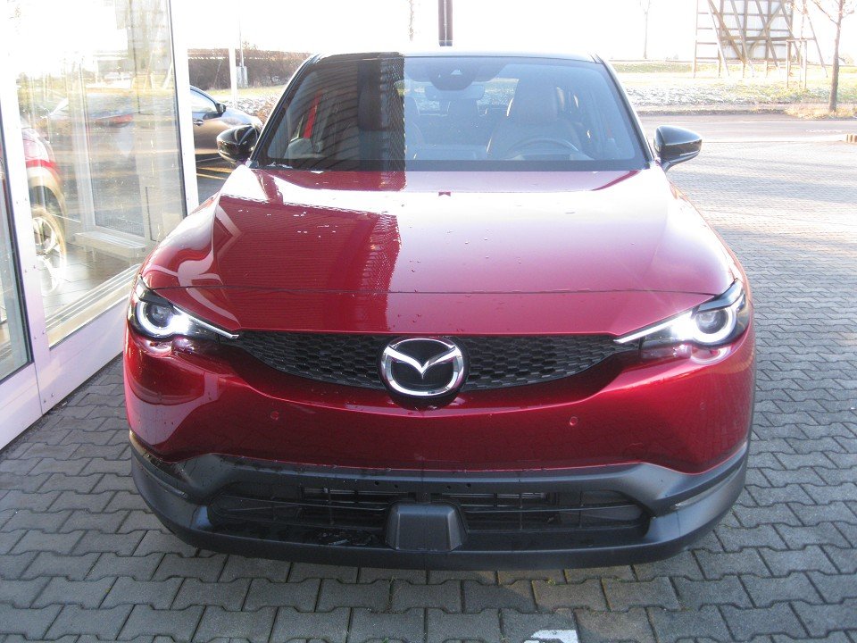 Mazda MX-30 e-SKYACTIV R-EV Mazda MX-30 e-SKYACTIV R-EV