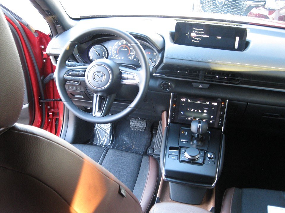 Mazda MX-30 e-SKYACTIV R-EV Mazda MX-30 e-SKYACTIV R-EV