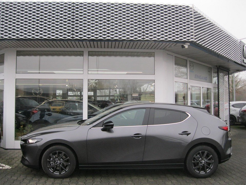 Mazda 3 2.5L e-SKYACTIV G 140ps Mazda 3 2.5L e-SKYACTIV G 140ps