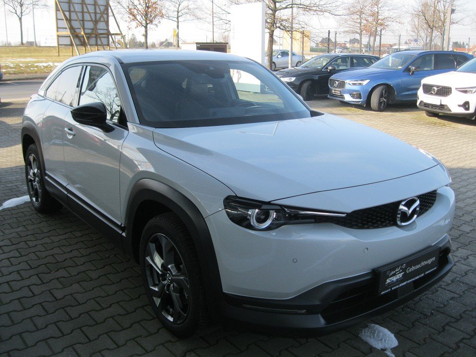 Mazda MX-30 35,5 kWh e-SKYACTIV 145 PS First Edition  