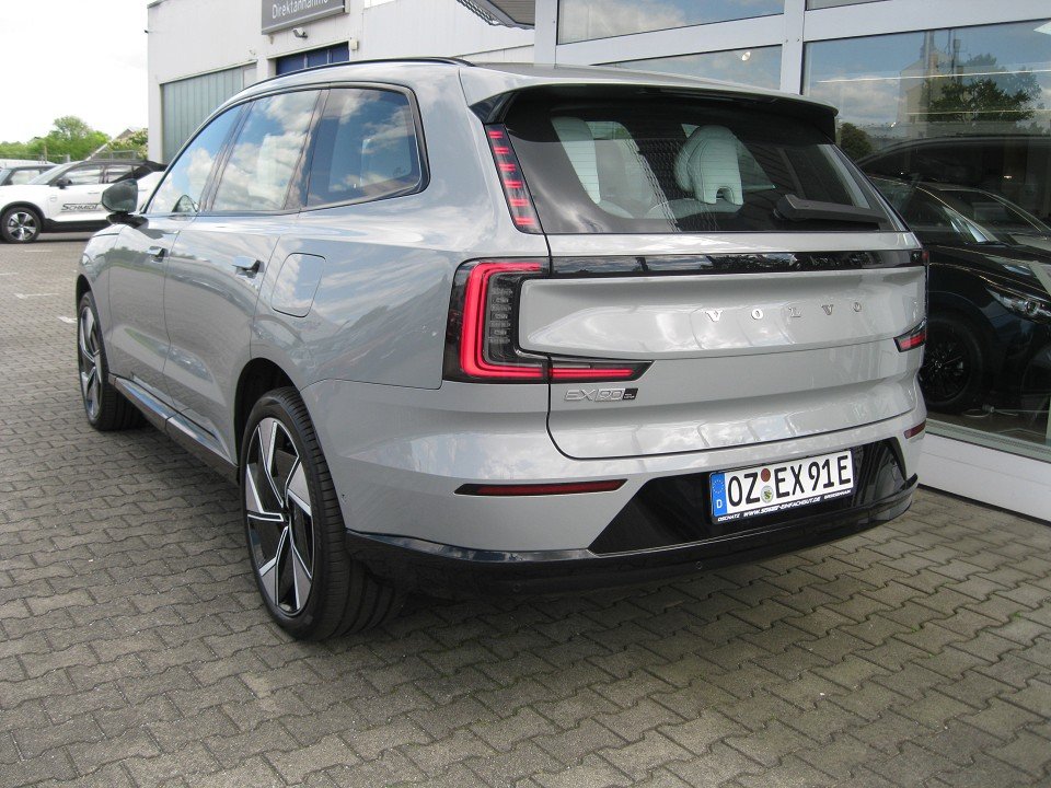 Volvo EX90 Twin Motor Ultra Ultra Pure Electric AWD Volvo EX90 Twin Motor Ultra Ultra Pure Electric AWD