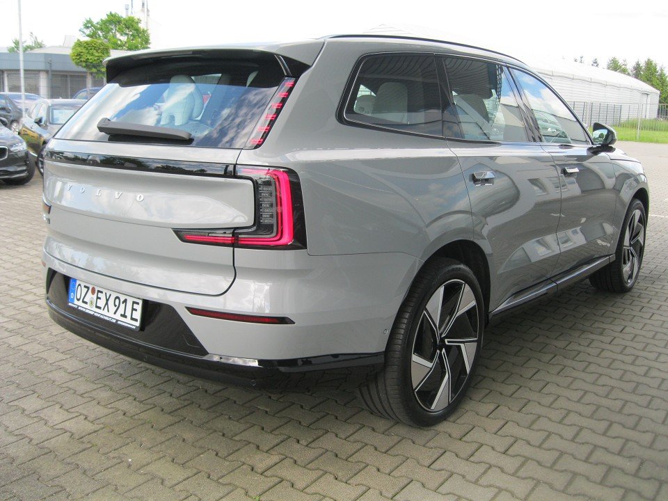 Volvo EX90 Twin Motor Ultra Ultra Pure Electric AWD Volvo EX90 Twin Motor Ultra Ultra Pure Electric AWD
