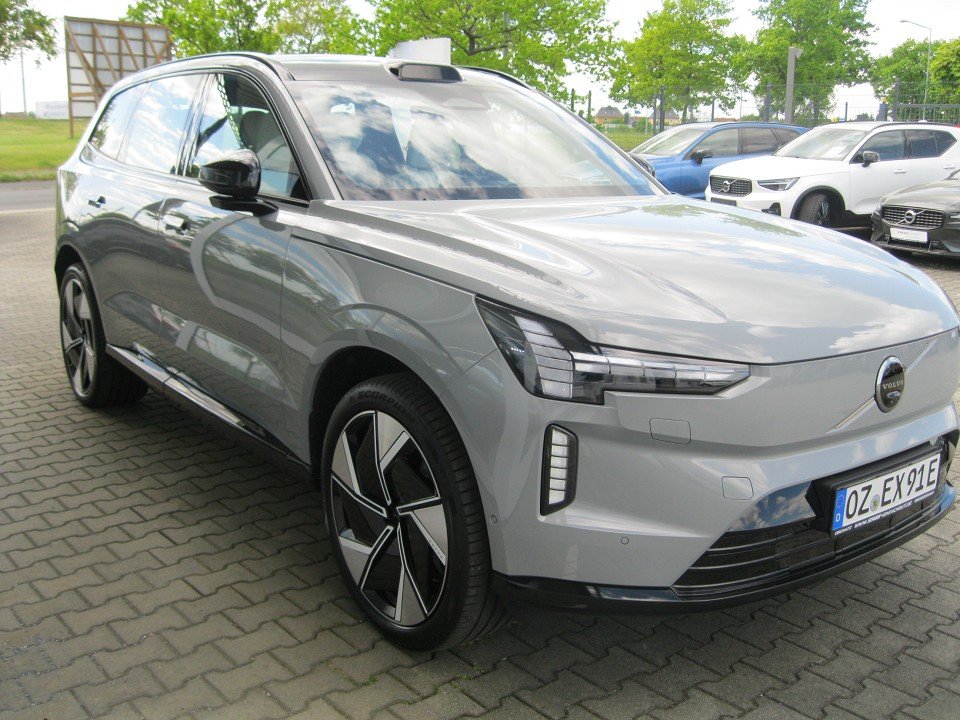 Volvo EX90 Twin Motor Ultra Ultra Pure Electric AWD Volvo EX90 Twin Motor Ultra Ultra Pure Electric AWD