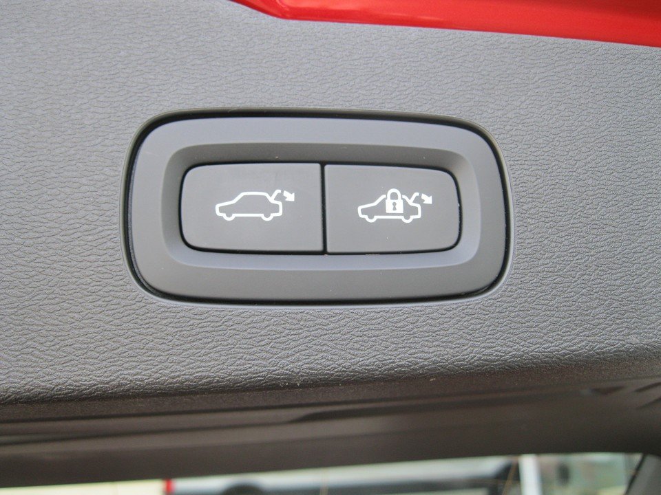 Volvo V60 B4 Benzin R-Design R-Design Volvo V60 B4 Benzin R-Design R-Design