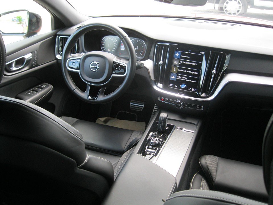 Volvo V60 B4 Benzin R-Design R-Design Volvo V60 B4 Benzin R-Design R-Design