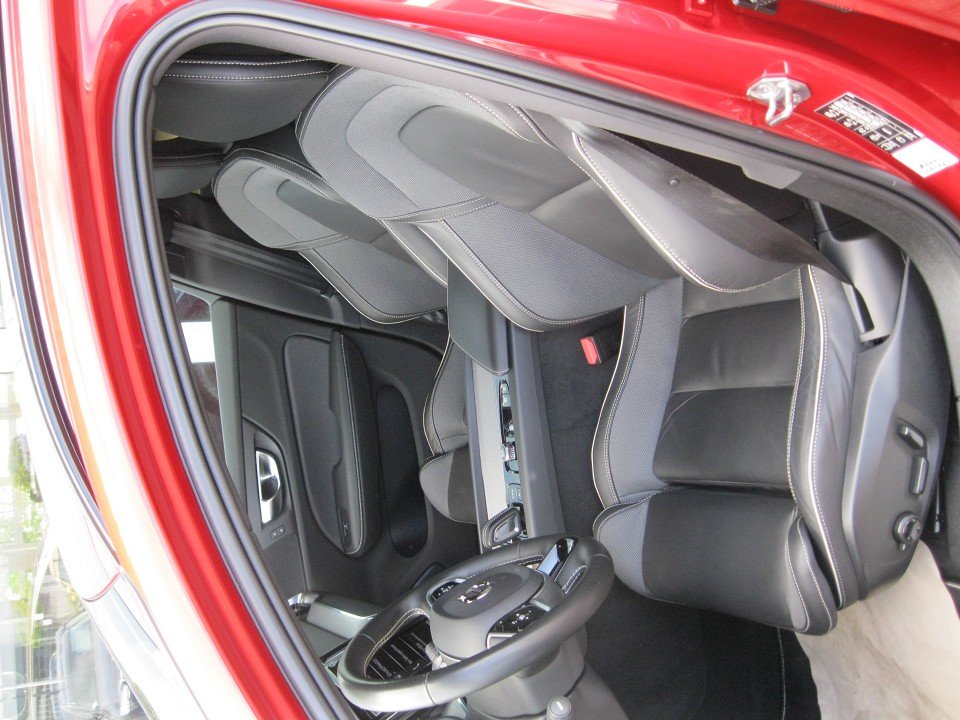 Volvo V60 B4 Benzin R-Design R-Design Volvo V60 B4 Benzin R-Design R-Design