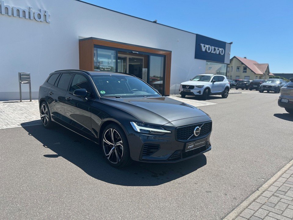 Volvo V60 T6 Plus Dark Plus Dark Recharge Plug-In Hybrid AWD Volvo V60 T6 Plus Dark Plus Dark Recharge Plug-In Hybrid AWD