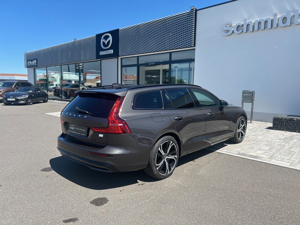 Volvo V60 T6 Plus Dark Plus Dark Recharge Plug-In Hybrid AWD Volvo V60 T6 Plus Dark Plus Dark Recharge Plug-In Hybrid AWD