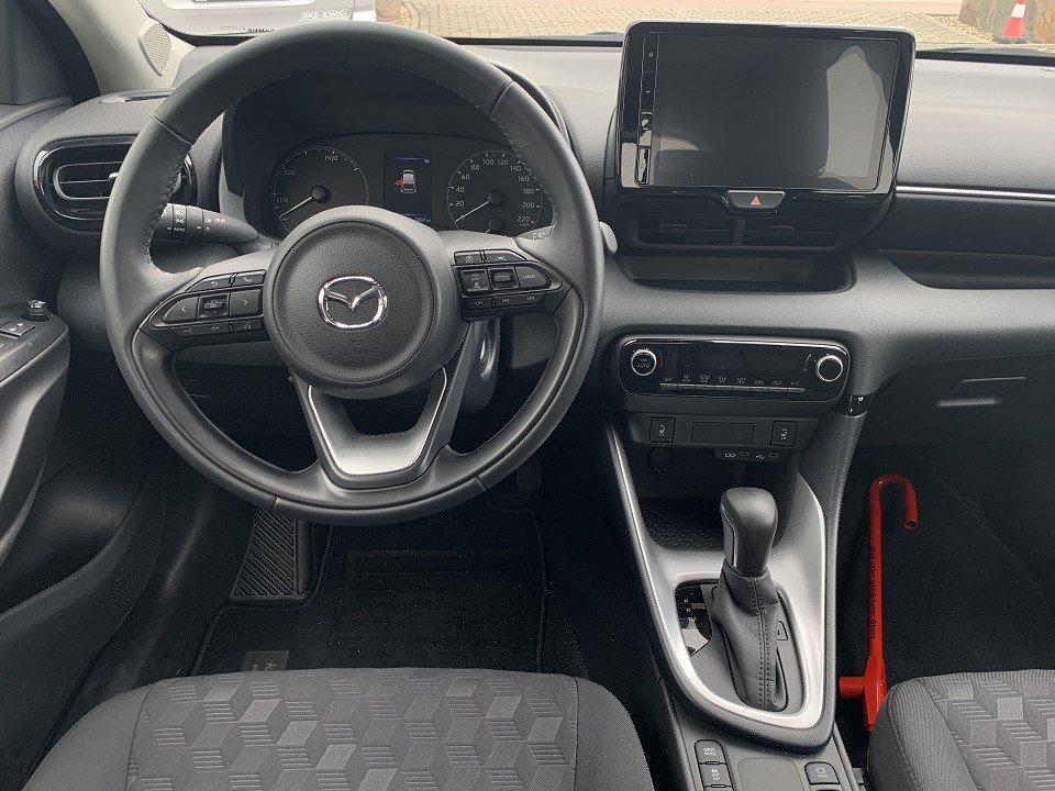 Mazda 2 HYB 1.5L Hybrid VVT-i Centre-Line Mazda 2 HYB 1.5L Hybrid VVT-i Centre-Line