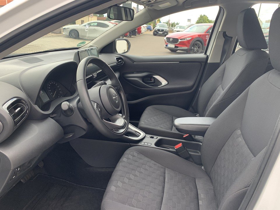 Mazda 2 HYB 1.5L Hybrid VVT-i Centre-Line Mazda 2 HYB 1.5L Hybrid VVT-i Centre-Line