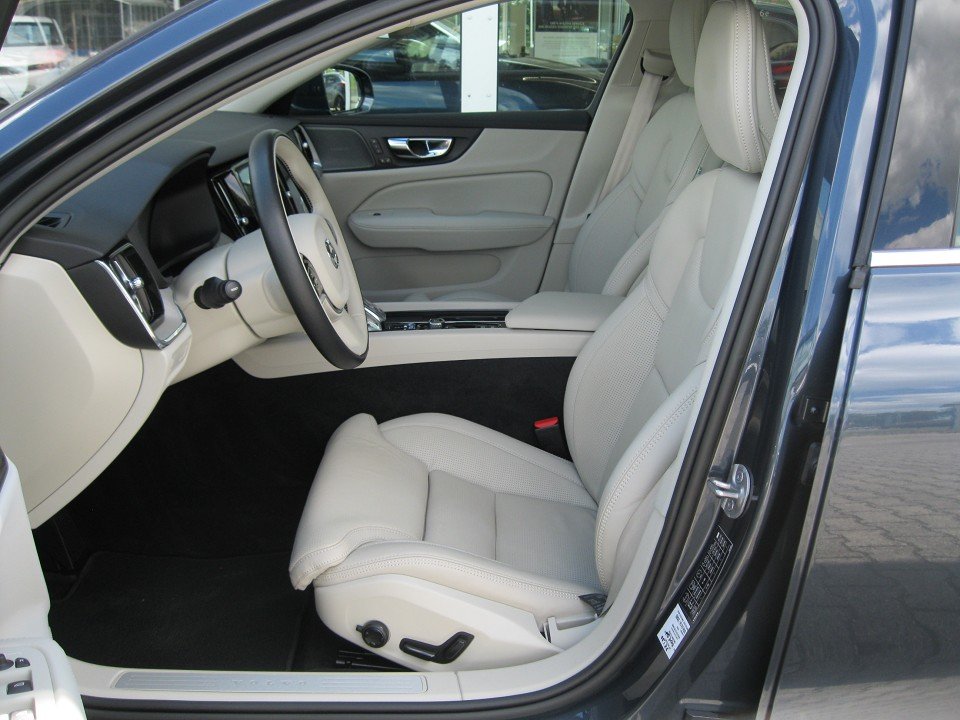 Volvo V60 B4 Benzin Inscription V60 B4 Benzin Inscription  