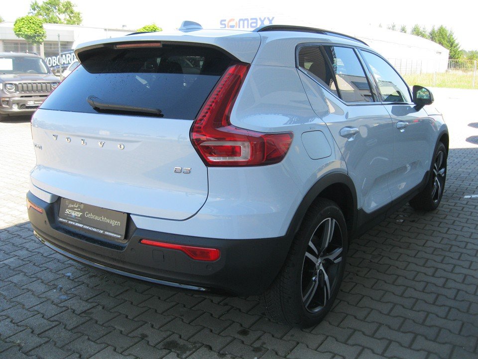 Volvo XC40 B3 Plus Dark Plus Dark Volvo XC40 B3 Plus Dark Plus Dark
