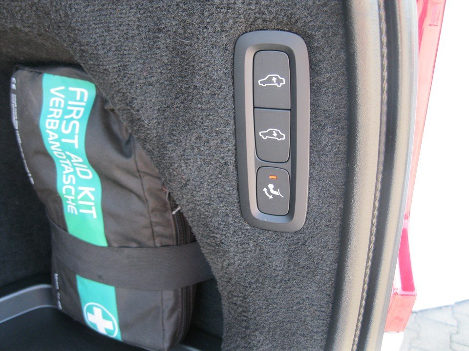 Volvo XC90 D5 AWD Inscription 7-Sitzer/Luftfahrwerk/Std.hzg.  