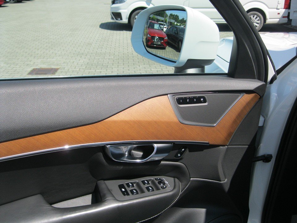 Volvo XC90 D5 AWD Inscription 7-Sitzer/Luftfahrwerk/Std.hzg.  