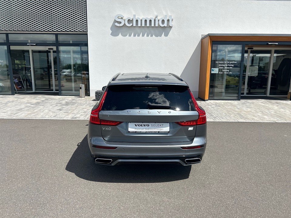 Volvo V60 T8 AWD R-Design V60 T8 AWD R-Design  