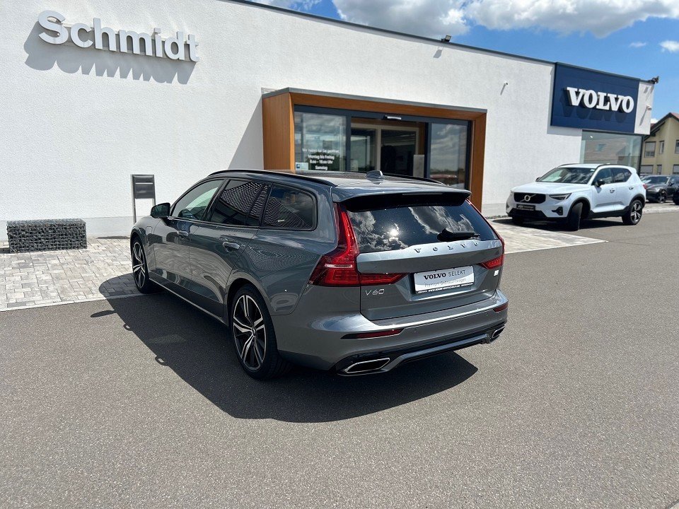 Volvo V60 T8 AWD R-Design V60 T8 AWD R-Design  