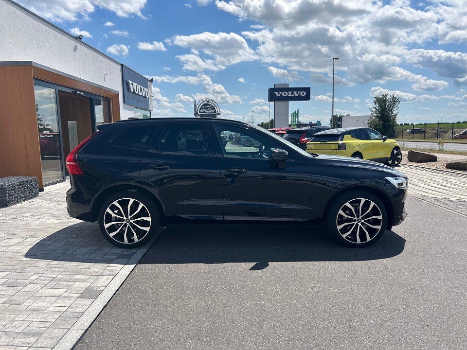 Volvo XC60 R Design AWD / Bowers / Massagesitze / Head-Up  