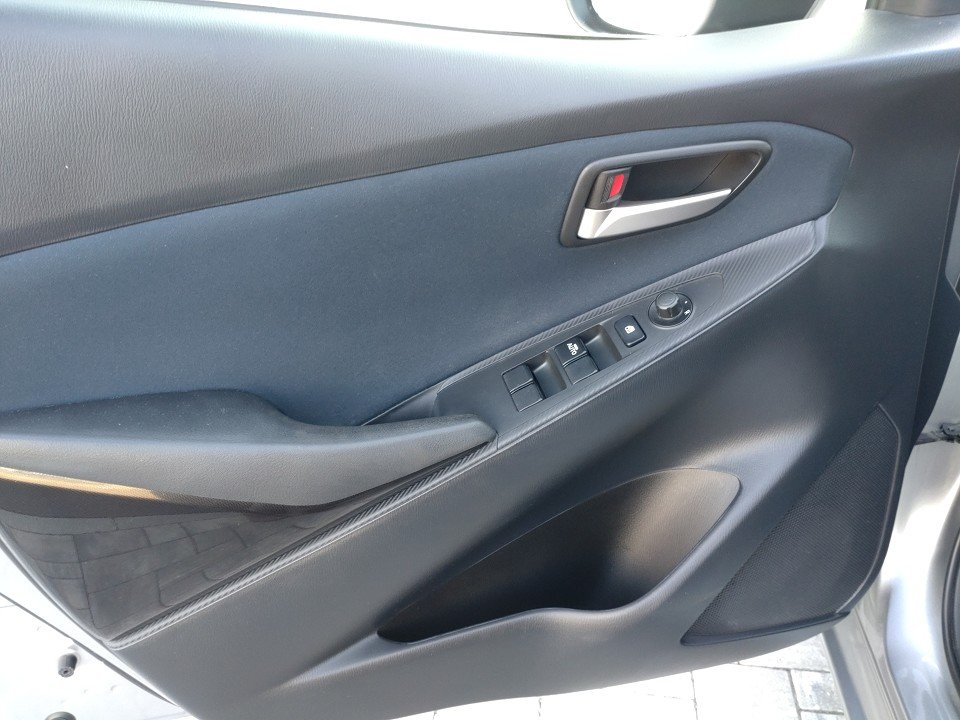 Mazda 2 SKYACTIV-G 90 66 kW (90 PS) Exclusive-Line  