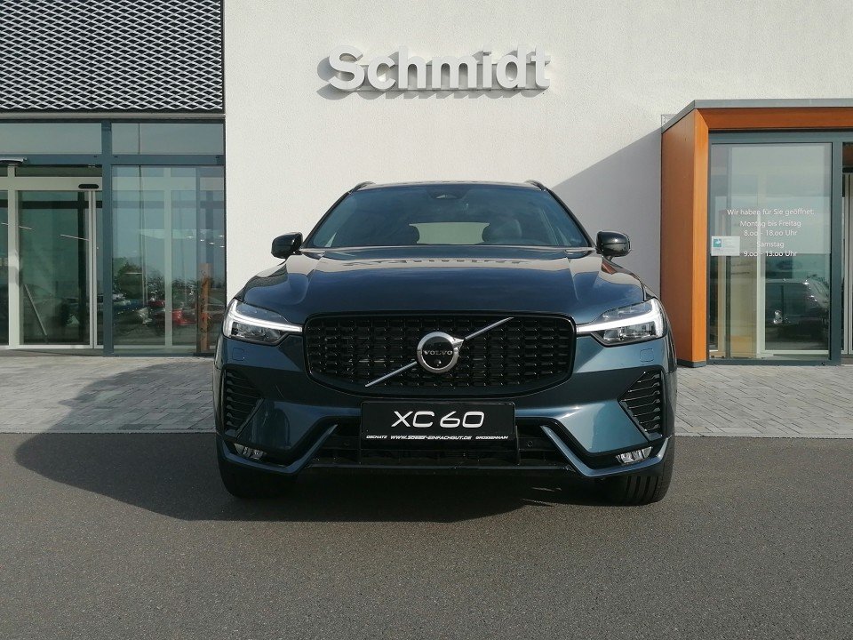 Volvo XC60 B4 Benzin Plus Dark XC60 B4 Benzin Plus Dark  