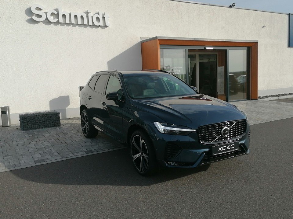Volvo XC60 B4 Benzin Plus Dark XC60 B4 Benzin Plus Dark  