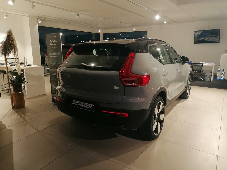 Volvo XC40 Recharge Single RWD Plus XC40 Recharge Single RWD Plus  