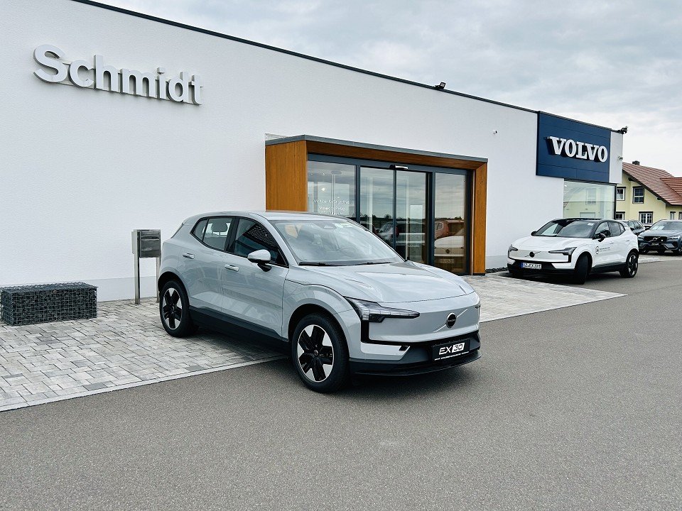 Volvo EX30 Single Motor Extended Range Ultra  