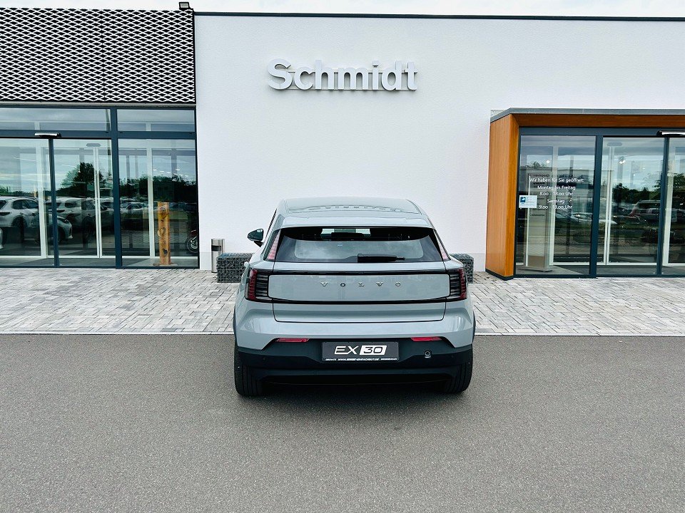 Volvo EX30 Single Motor Extended Range Ultra  