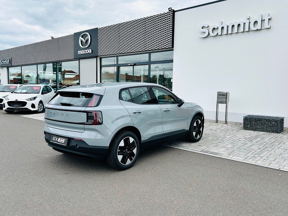 Volvo EX30 Single Motor Extended Range Ultra  