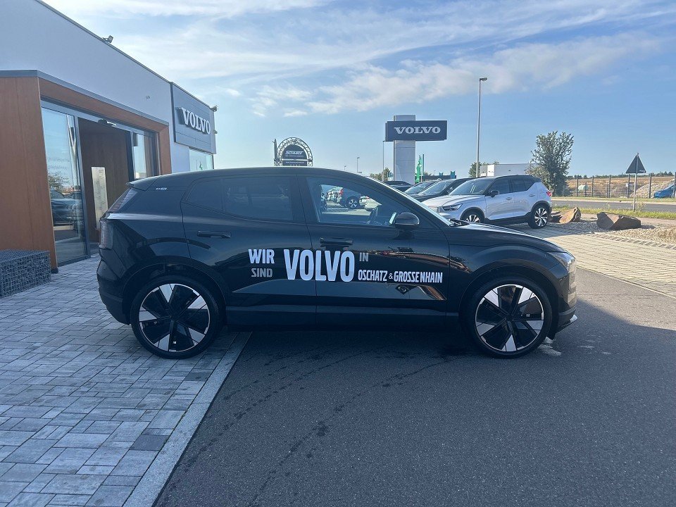 Volvo EX30  