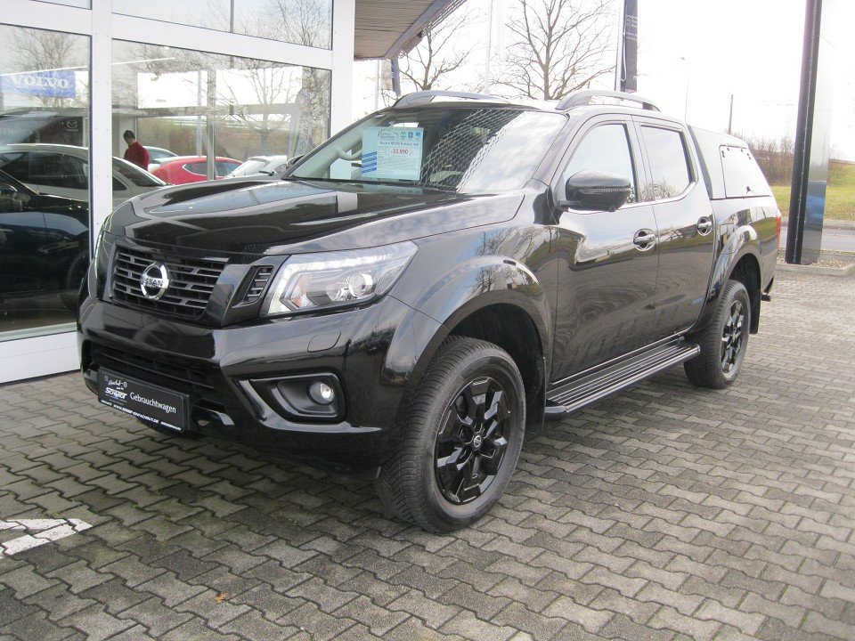 Nissan Navara NP300 (D23M)(12.2015->) N-Guard Double Cab 4x4  