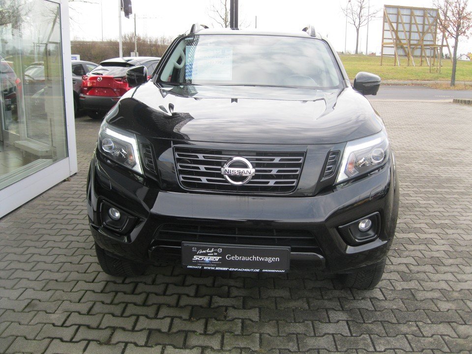 Nissan Navara NP300 (D23M)(12.2015->) N-Guard Double Cab 4x4  