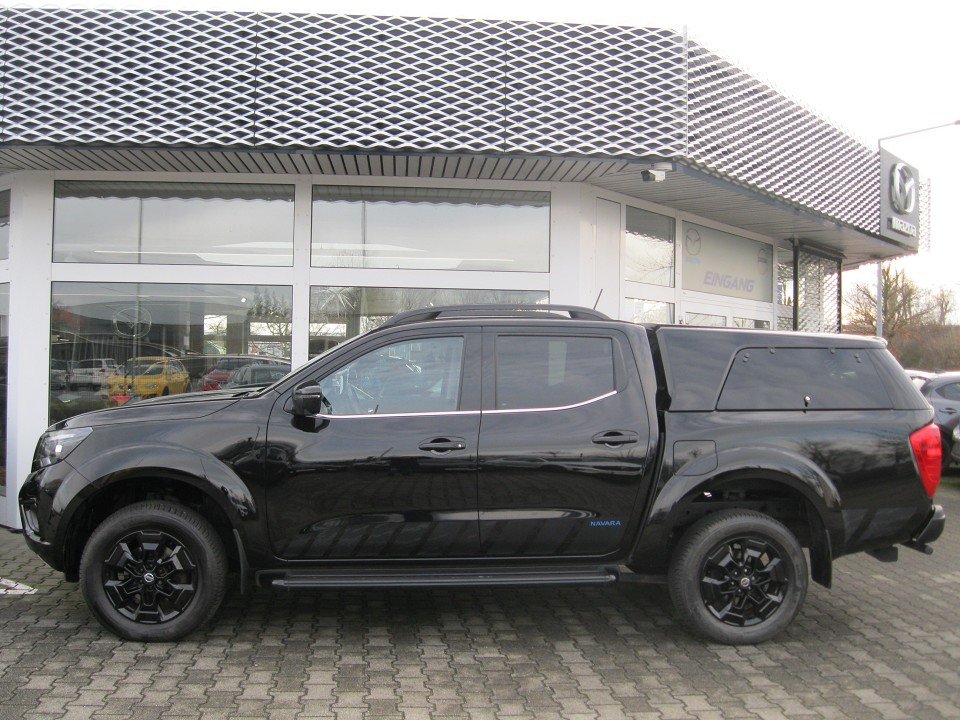 Nissan Navara NP300 (D23M)(12.2015->) N-Guard Double Cab 4x4  