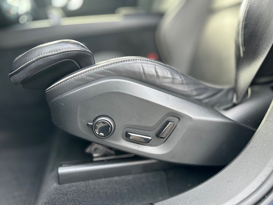 Volvo XC60 R Design AWD  