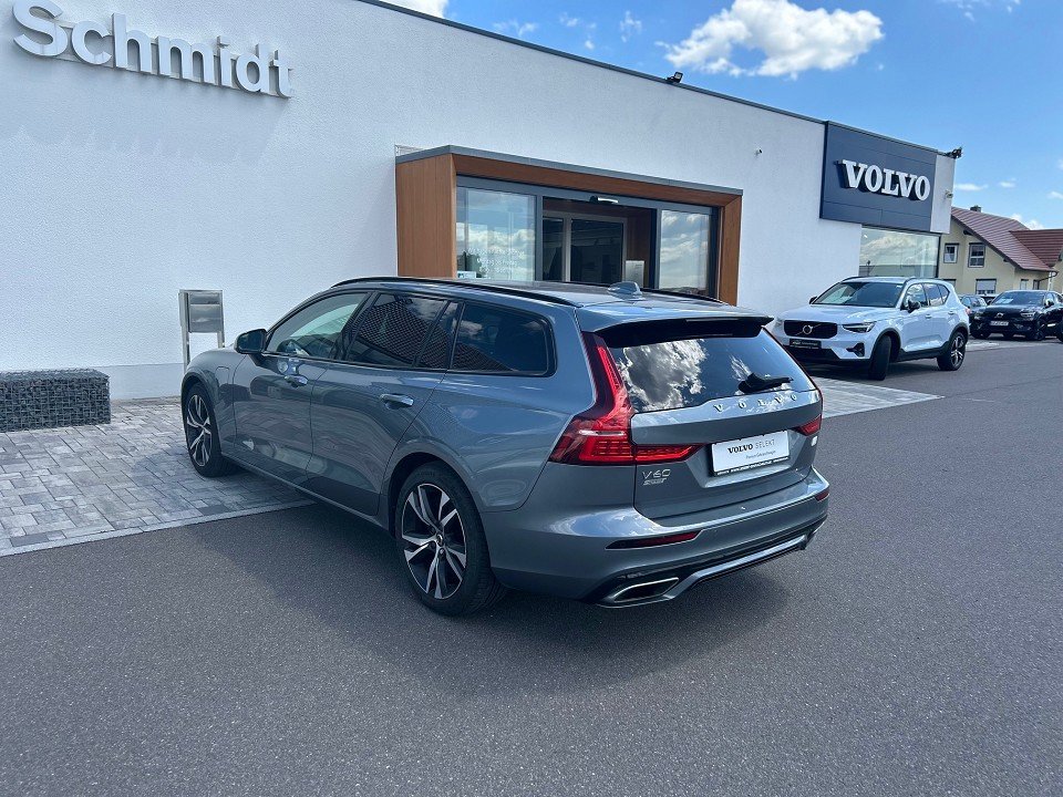 Volvo V60 T6 Recharge R-Design Expression R Design Expression Recharge Plug-In Hybrid AWD  