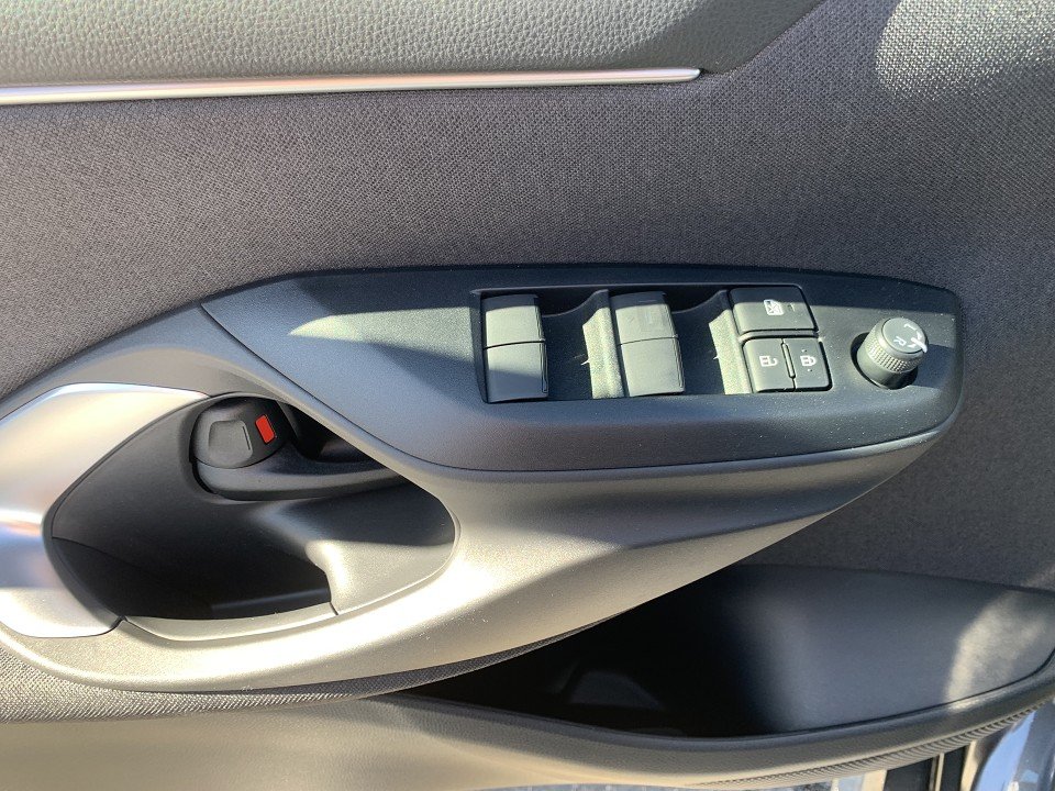 Mazda 2 Hybrid 1.5L Hybrid VVT-i  