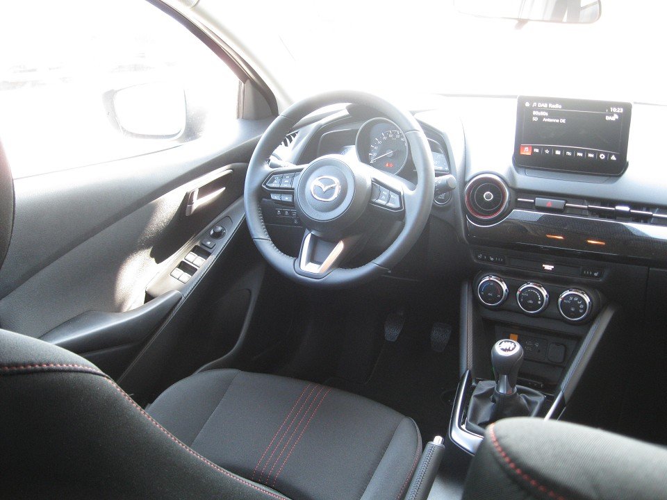 Mazda 2 1.5L e-SKYACTIV G 90ps  