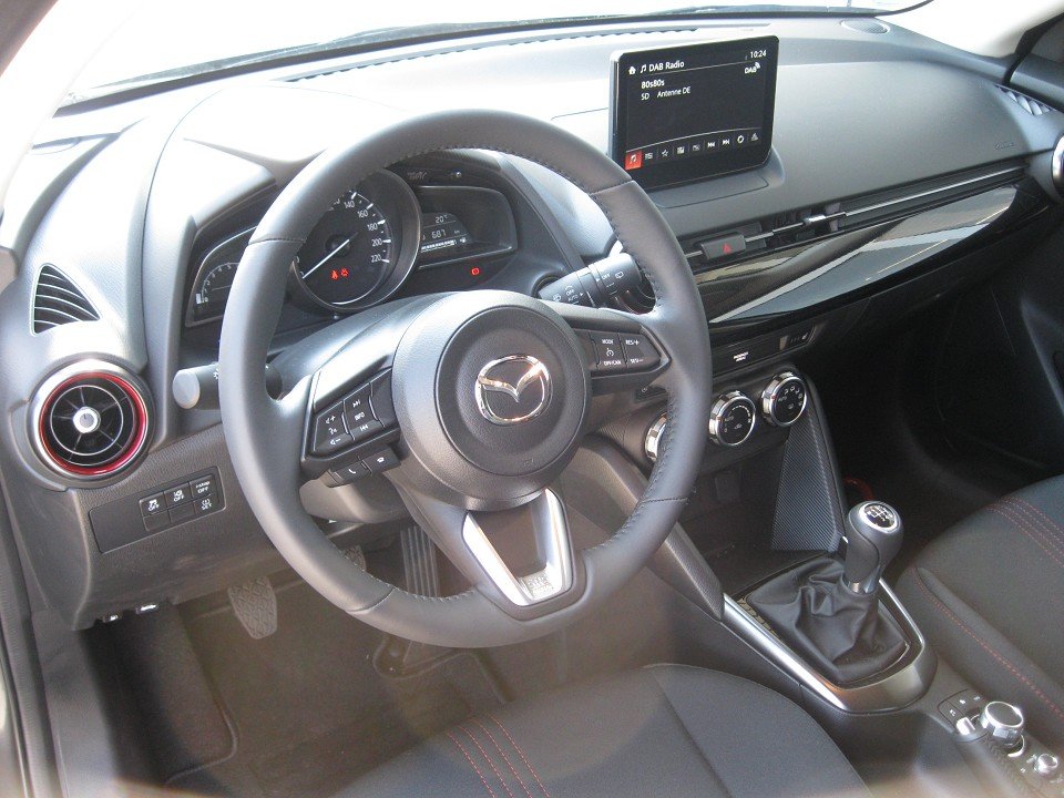 Mazda 2 1.5L e-SKYACTIV G 90ps  