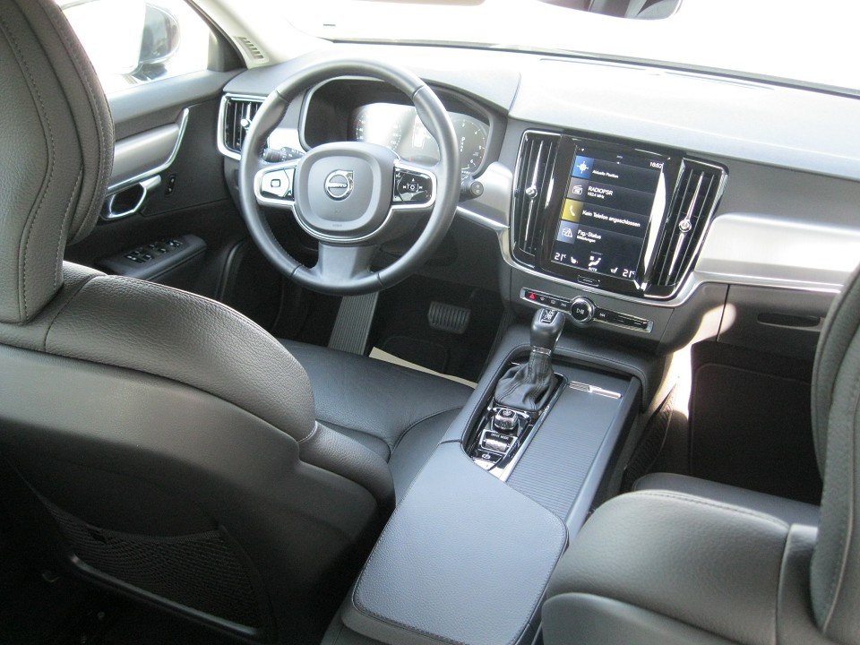 Volvo V90 D4 Momentum Momentum  