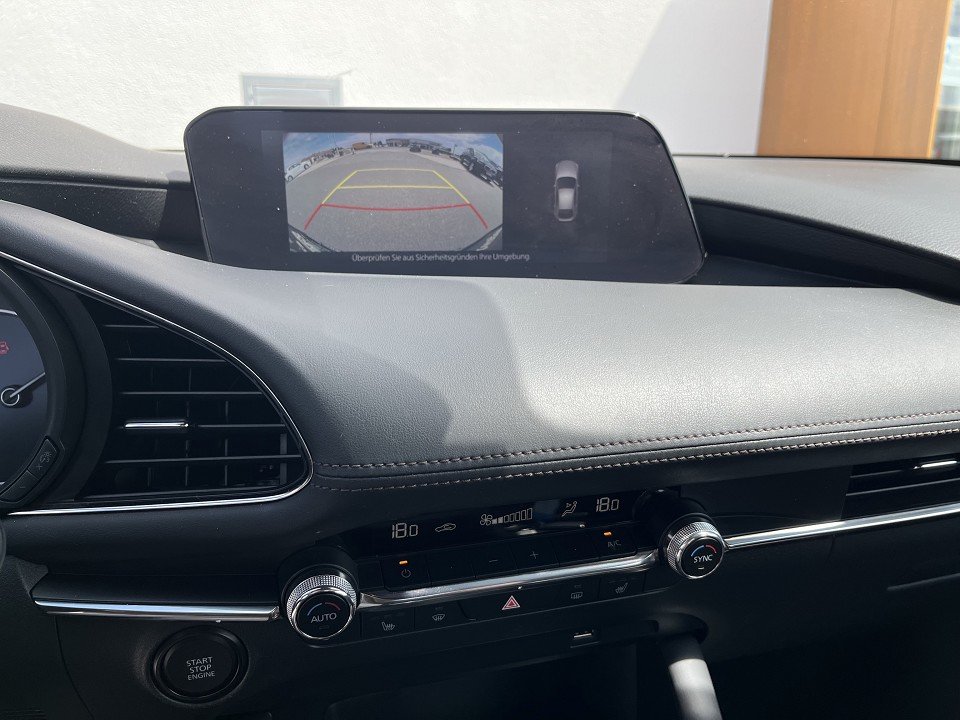 Mazda 3 SKYACTIV-G 2.0 M Hybrid  