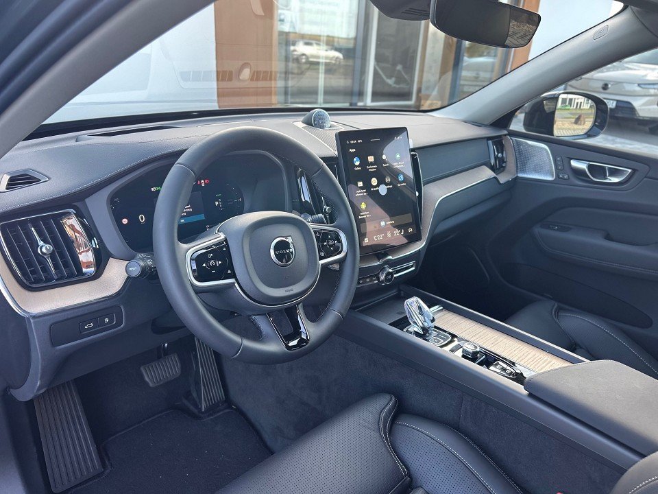 Volvo XC60 T8 Ultra Dark Vollausstattung XC60 T8 Ultra Dark  