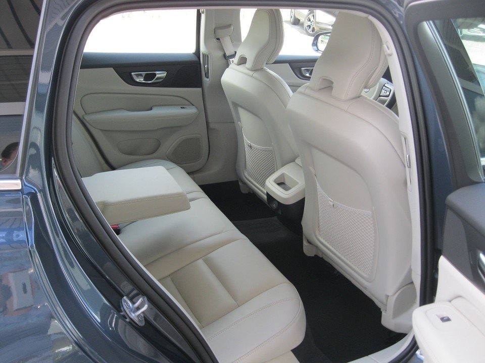 Volvo V60 B4 Benzin Inscription V60 B4 Benzin Inscription  